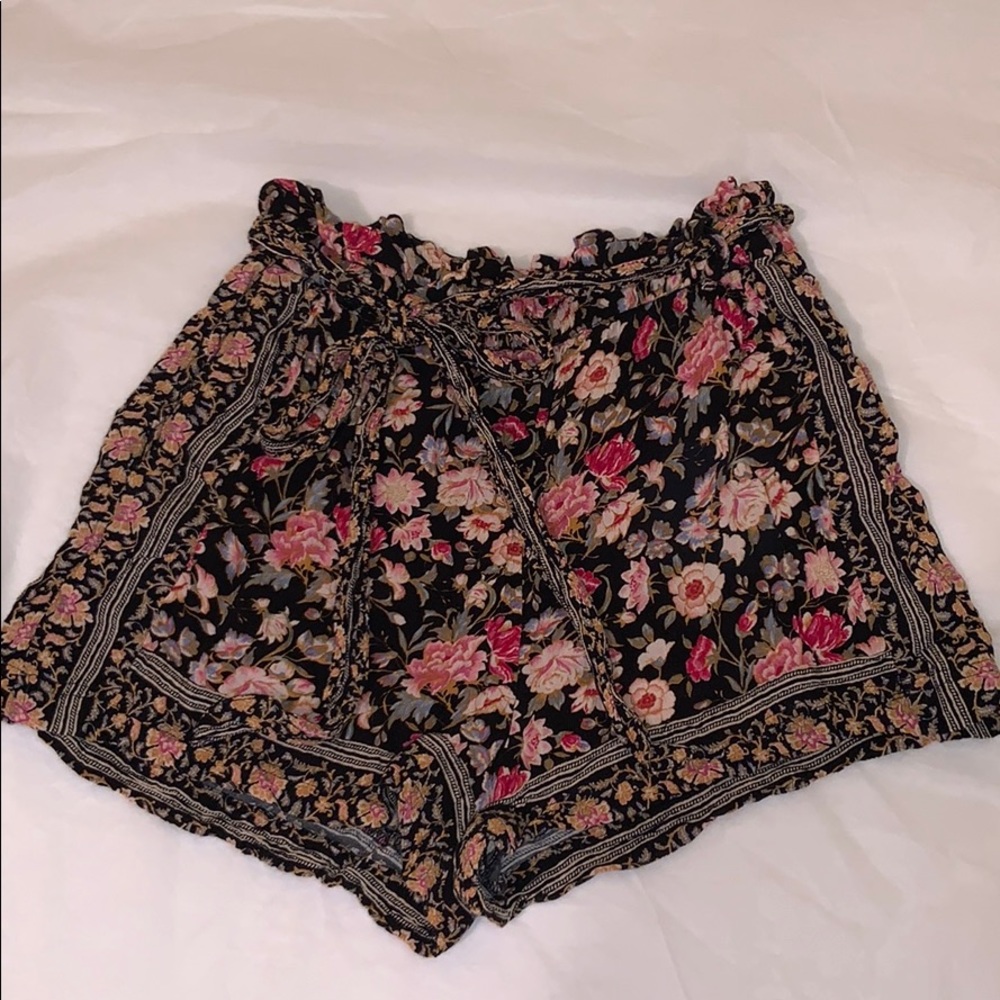 AE Paperbag Waist Shorts
